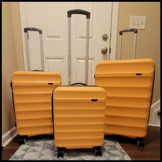 Picture of 3 piece Luggage Set